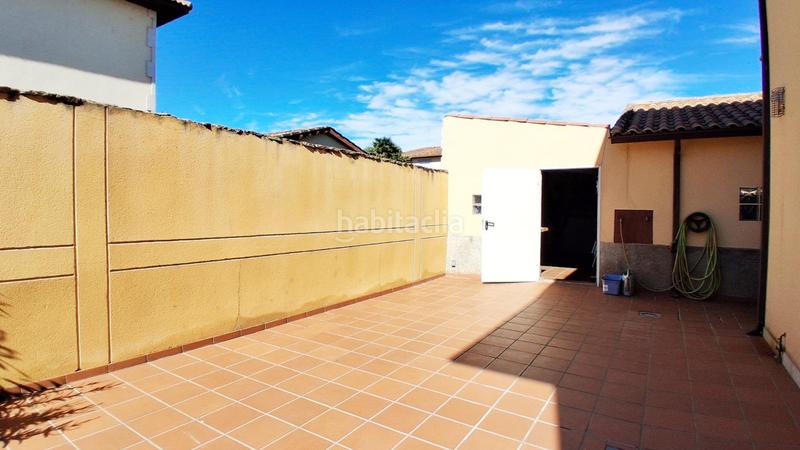 Foto 014b0987-89f2-4a48-b654-ad5e81826666. Casa bifamiliare con riscaldamento parcheggio piscina in Santa Marta de Tormes