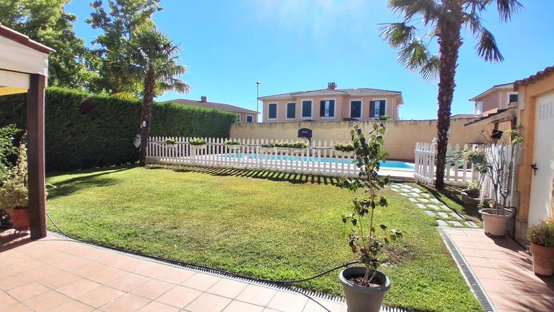 Foto 0726622b-c4b8-4b9c-b3a7-6e9feb899821. Casa bifamiliare con riscaldamento parcheggio piscina in Santa Marta de Tormes