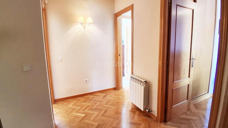 Foto 25f1c5a3-22c5-411c-8bf2-e934e0549d3e. Casa bifamiliare con riscaldamento parcheggio piscina in Santa Marta de Tormes