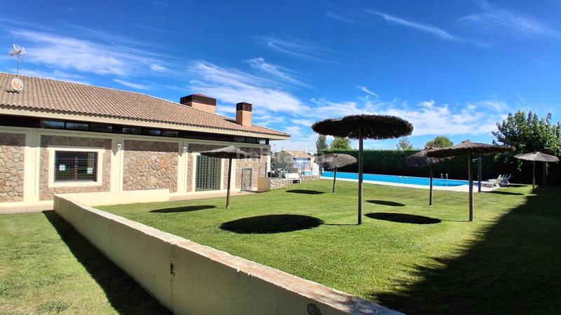 Foto 2cb7e685-3eab-4b76-a652-68ed0ce08212. Casa bifamiliare con riscaldamento parcheggio piscina in Santa Marta de Tormes