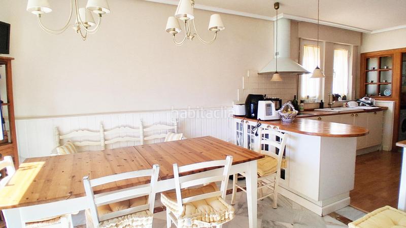 Foto 3b822739-8281-45c6-98d2-6d3f280c218b. Casa bifamiliare con riscaldamento parcheggio piscina in Santa Marta de Tormes