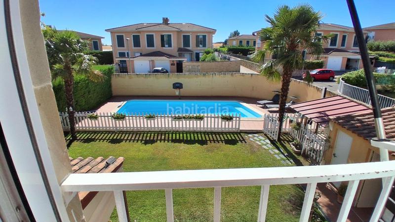 Foto 797f388c-f6e5-45dd-9946-d458b35acc46. Casa bifamiliare con riscaldamento parcheggio piscina in Santa Marta de Tormes