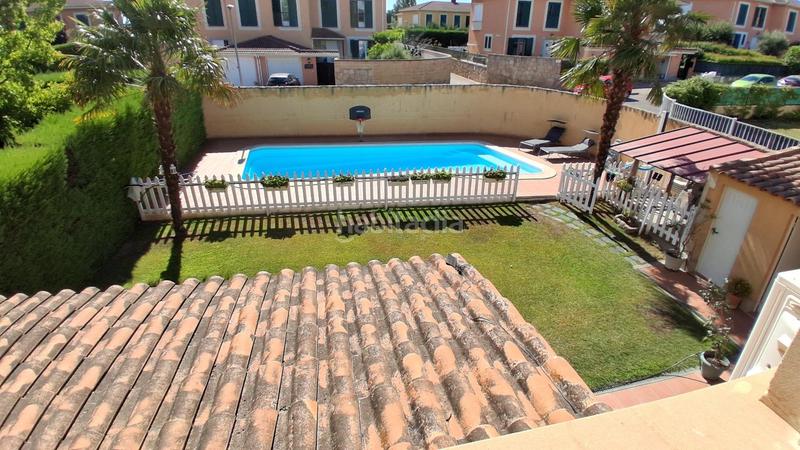 Foto e9b51146-cd80-4ffc-b1bf-9634bded926c. Casa bifamiliare con riscaldamento parcheggio piscina in Santa Marta de Tormes