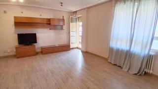 Pis a Tejares - Chamberí - Alcades. Urbis te ofrece un piso en venta en zona tejares, salamanca.