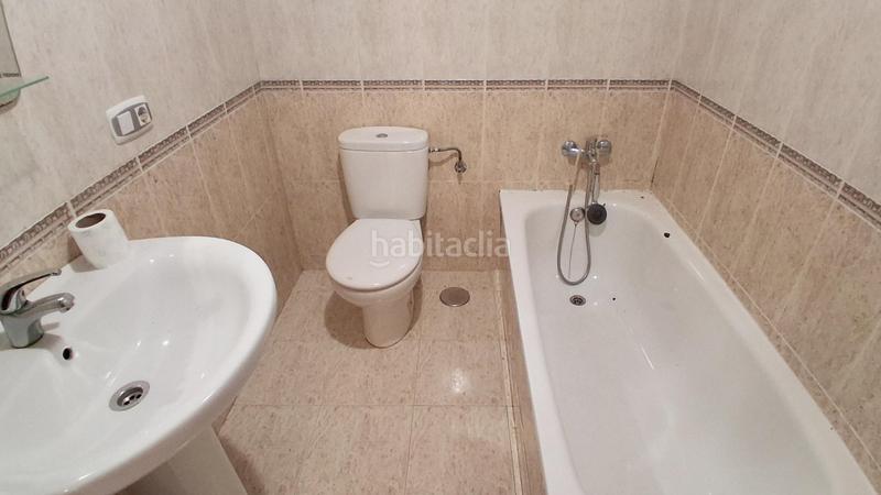 Foto ac122362-a5b5-40d6-8507-1c1e023674e2. Flat with heating parking in Vistahermosa Salamanca
