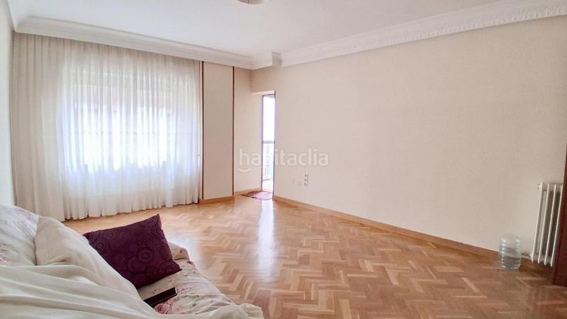 Foto 7f958f7e-836a-4f92-8b90-b20dfe2e7f4c. Pis amb calefacció a Garrido Norte Salamanca