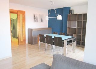 Rent Flat in Prosperidad - Delicias. Urbis te ofrece un piso en alquiler en la zona de la alamedilla,