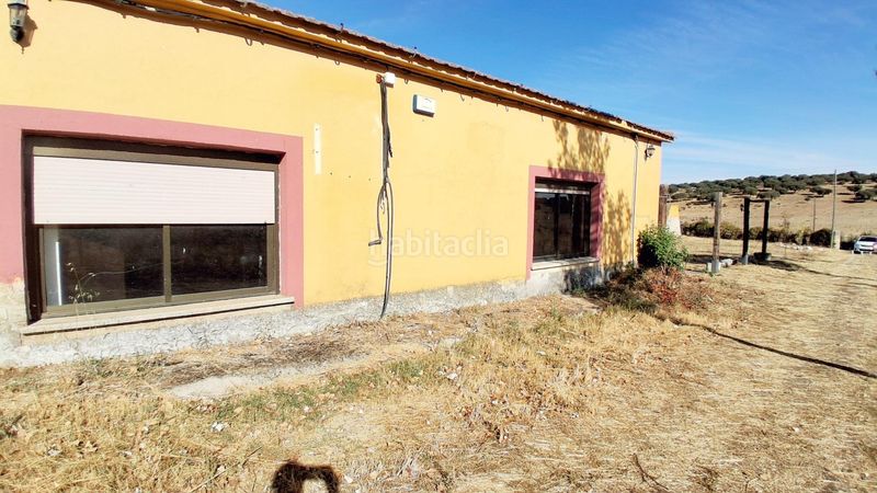 Foto 2f6adab9-cd40-4733-8e8e-40d23723098a. Local comercial a Vecinos