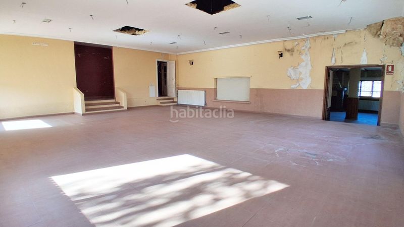 Foto 7c4f043d-d3d5-41b7-83a6-d3584b289ad6. Local comercial a Vecinos