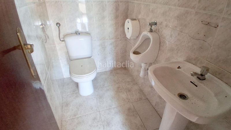 Foto 850ce3b4-312b-4cf6-97a9-5a693f06ee80. Local comercial a Vecinos