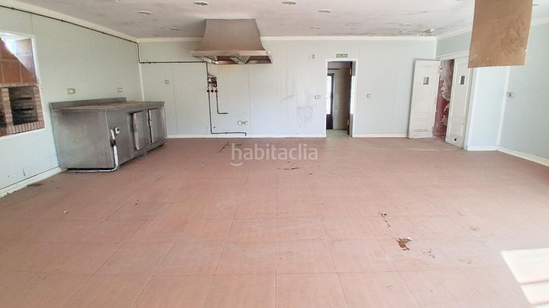 Foto 9c8f7db1-8245-4023-8ab8-4b954d1a453d. Local comercial a Vecinos