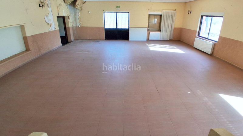 Foto 9f3a42e9-5a6c-485e-a7d0-40e483e8d44f. Local comercial a Vecinos