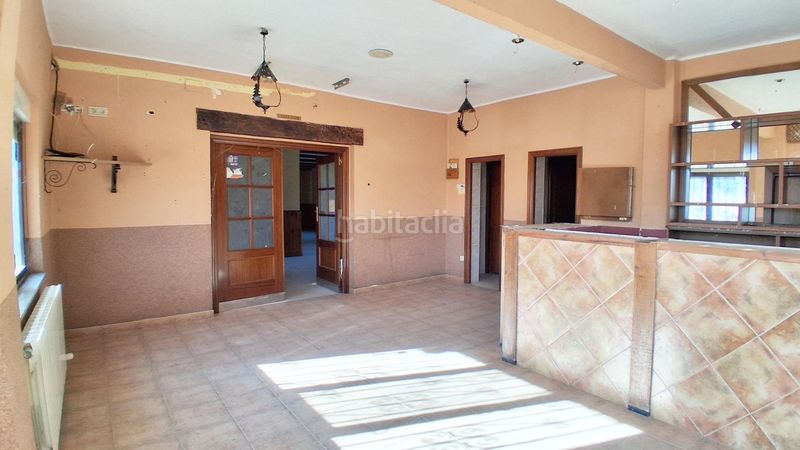Foto e5b3f1d1-a55d-4482-8131-4217edfe9ec2. Local comercial a Vecinos