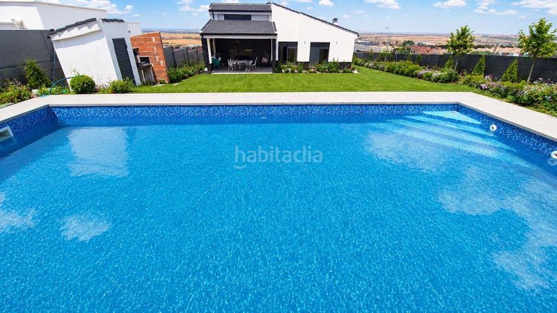 Foto cf95ed00-2411-46ad-9fb0-6bf6f47f49d5. Xalet amb calefacció aparcament piscina a Carrascal de Barregas