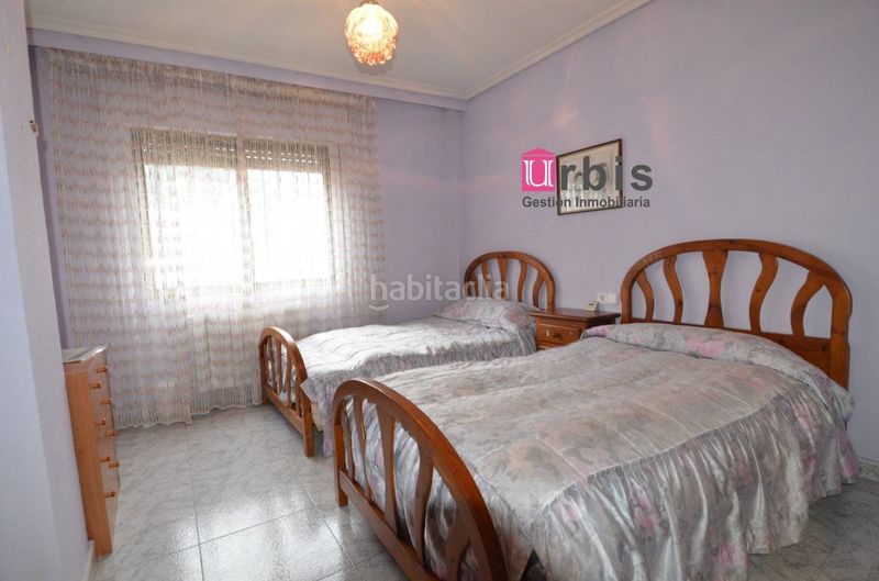 Foto 3c20fa0e-bb82-4f46-b763-02ad28b42a72. Xalet amb calefacció aparcament a Villamayor