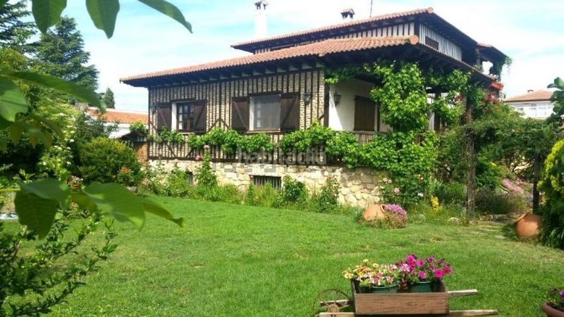 Foto 6ddfe3fe-9e4a-488b-afcf-e5764337798b. Xalet amb calefacció aparcament a Villamayor