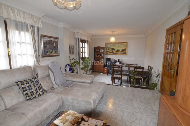 Foto b2db5ee6-720e-4045-ac04-0a82f900228f. Xalet amb calefacció aparcament a Villamayor