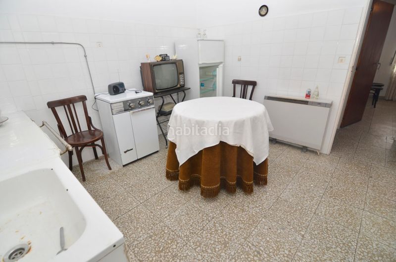 Foto 0f194b56-f1cf-48e7-8d33-61e2463671d9. Casa amb calefacció aparcament a Fuentesaúco