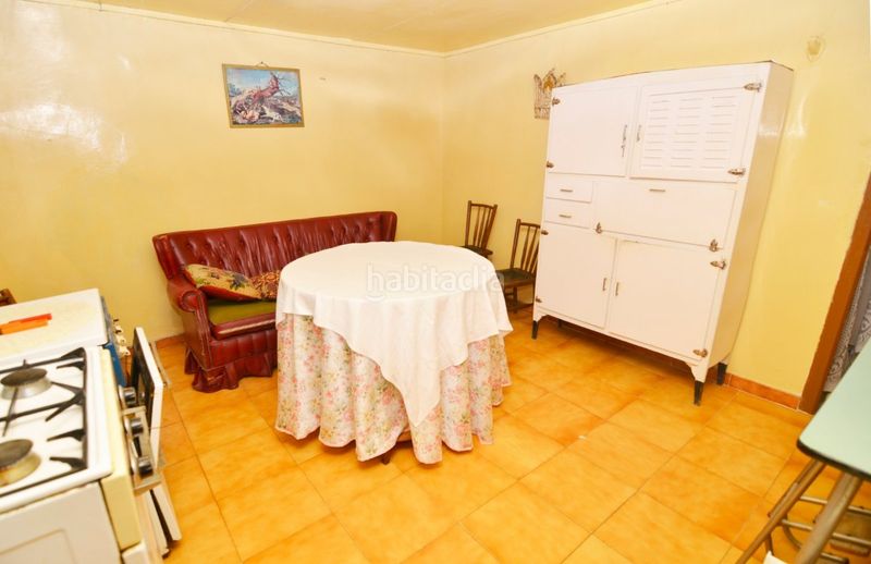 Foto 1d19fa1a-56dd-46d1-b951-95c35f877795. Casa amb calefacció aparcament a Fuentesaúco