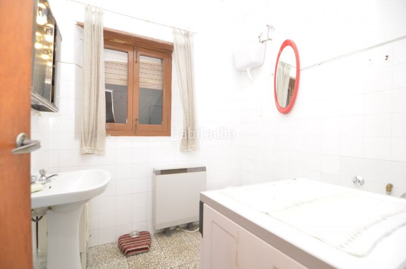 Foto 323f444a-45ee-45a5-adc3-8c16775f34cf. Casa amb calefacció aparcament a Fuentesaúco