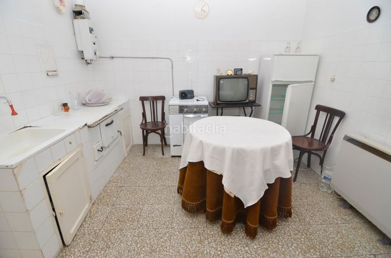 Foto 5e27449e-30f0-4cb3-80a4-d858454d5f2b. Casa amb calefacció aparcament a Fuentesaúco