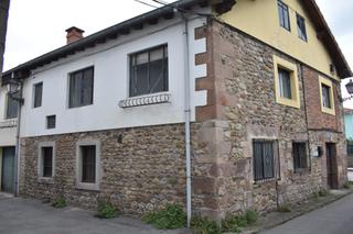 Haus in Covadonga - Campuzano - Ciudad Vergel. Se vende casa adosada en torrelavega