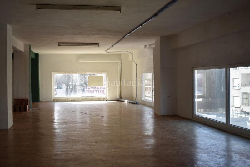 Foto d36f51da-eb28-4b1a-ae49-123b34b00812. Local comercial venta de local en general davila en Santander