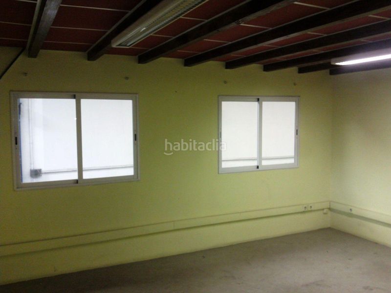 Foto 67e6f2e6-6078-4ae9-acde-f40918610a53. Nau industrial a Maliaño Camargo