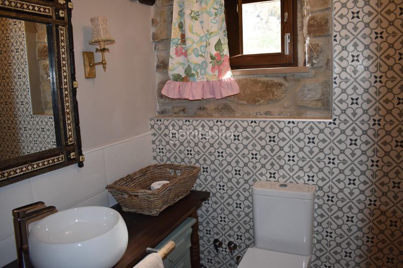 Foto 1c95dd73-4b0f-4297-a0dd-2204a57fafdc. Casa adossada a Rionansa