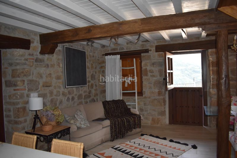 Foto 88955f2d-9346-4572-8f54-6240e1973146. Casa adossada a Rionansa