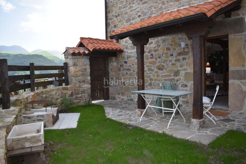 Foto aa9fc1eb-d1d6-4dda-a8ab-15a52d2d6348. Casa adossada a Rionansa