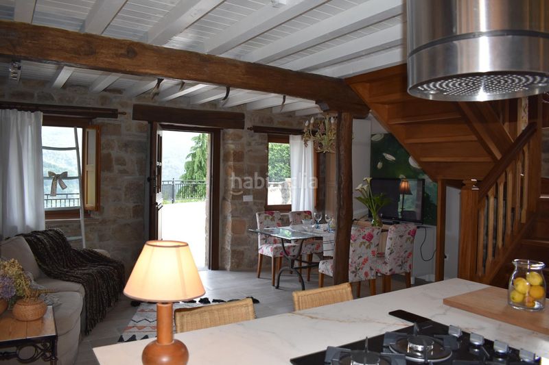 Foto ae53a535-5460-4bcd-8646-1d716e22e5fb. Casa adossada a Rionansa