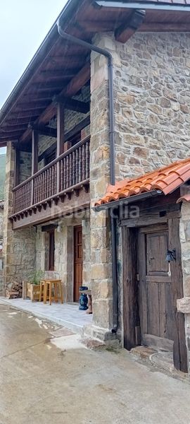 Foto ce33b551-bdb1-4c2e-9e82-788d16d04a74. Casa adossada a Rionansa