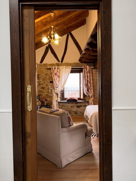Foto d65c57b3-9d50-4e44-9603-564cd977572a. Casa adossada a Rionansa
