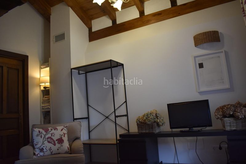 Foto eae3b49f-a413-4937-9567-305aa0a5cb8b. Casa adossada a Rionansa