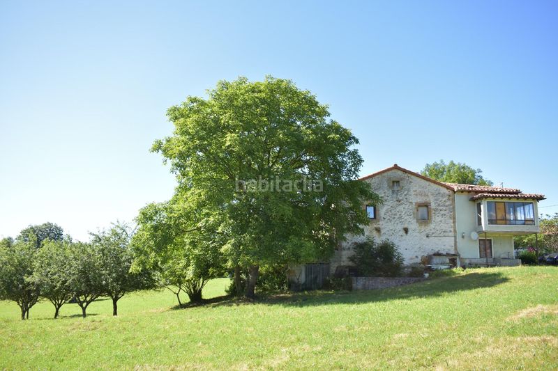 Foto 8c74e0a6-a2d0-4643-ba5a-314339ccf61e. Casa adossada a Villacarriedo