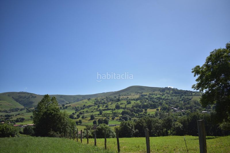 Foto ed6b8bf8-9b55-4f38-b3fd-e017bd3c1d4d. Casa adossada a Villacarriedo