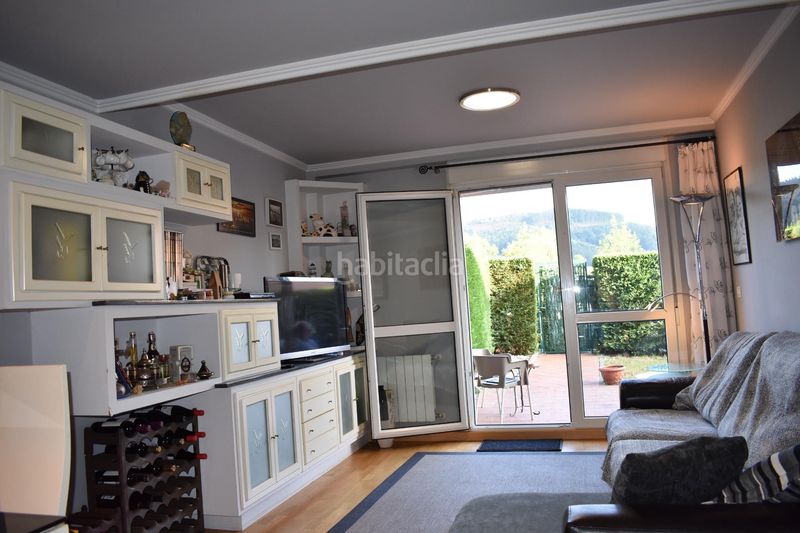 Foto f6313f4a-3c54-4442-b8da-76e497bbbdb8. Planta baixa amb calefacció piscina a Penagos