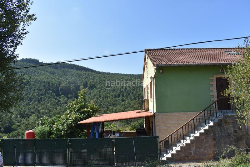 Foto 1be2aa47-a5ed-476e-8d1f-689ec28a78e7. Casa amb aparcament a Ribamontán al Monte