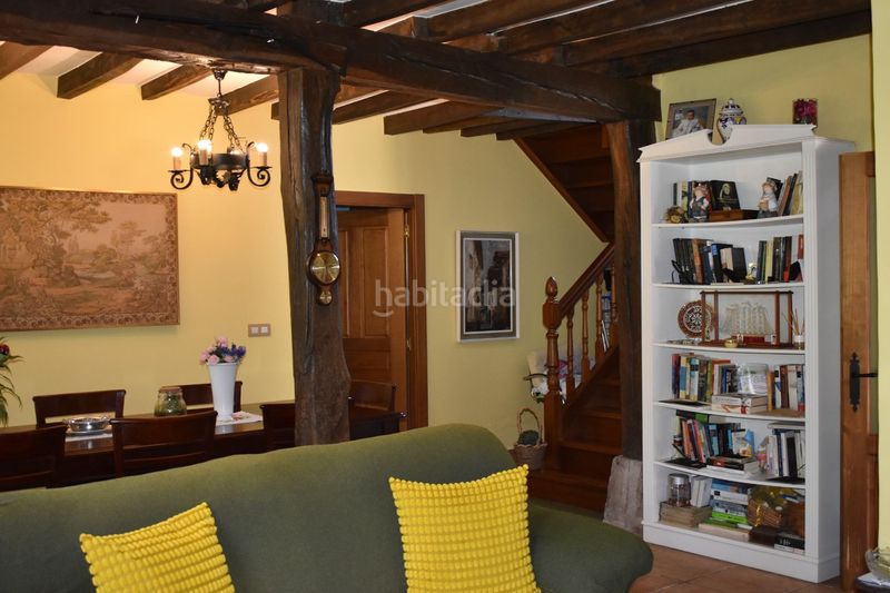 Foto 4e4fa62c-38c6-4d94-aee7-513188277635. Casa amb aparcament a Ribamontán al Monte