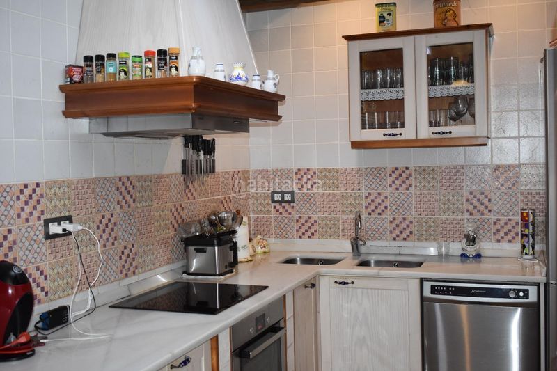 Foto e0dadeb6-8964-4e50-8b60-4efa4e2e1ee2. Casa amb aparcament a Ribamontán al Monte