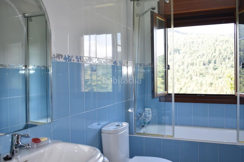Foto ec0d2b9a-e034-4684-887c-d306550ba3c6. Casa amb aparcament a Ribamontán al Monte
