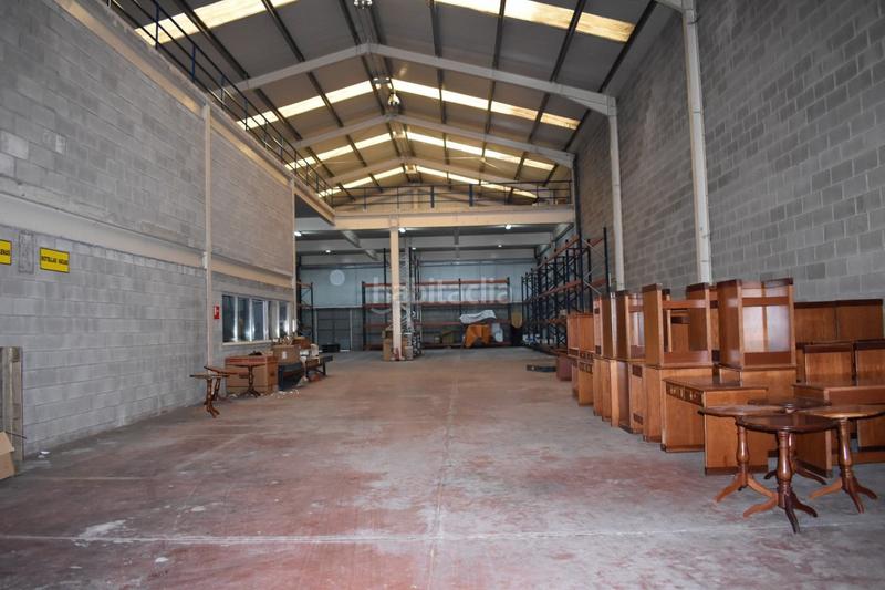 Foto b2793147-415b-4511-bc5b-fdfa117ce9eb. Nave industrial nave en venta . en Revilla Camargo