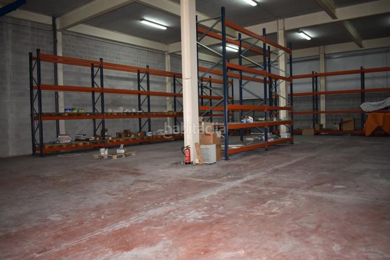 Foto b4ea8499-7594-4f26-9f13-5bfc06f8de02. Nave industrial nave en venta . en Revilla Camargo