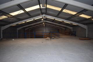 Fabrikhalle in Revilla. Nave en venta en camargo.