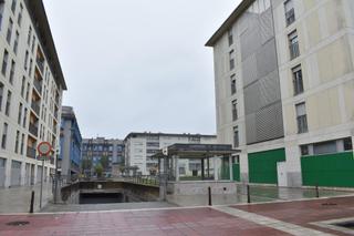 Aparcament cotxe a Peñacastillo - Nueva Montaña. Garaje  c francisco tomas y valiente 13, nuevamontaña