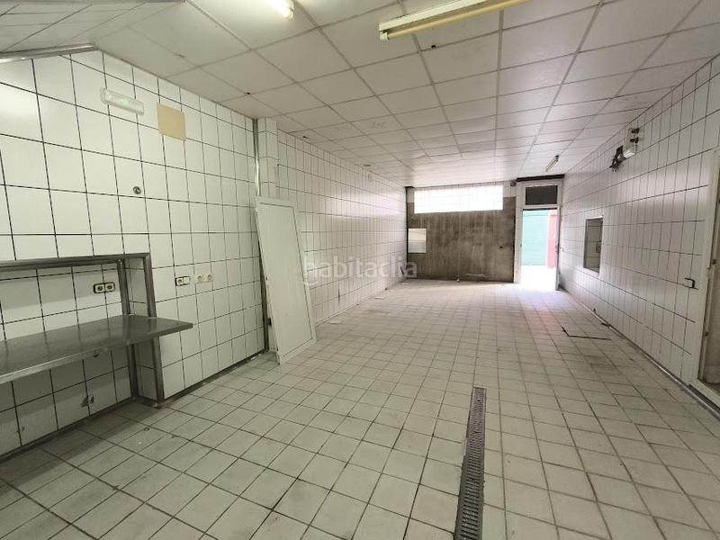 Foto d8f29630-e0e4-44bc-b38f-25923e670476. Alquiler local comercial local con muchas posibilidades en Malgrat de Mar