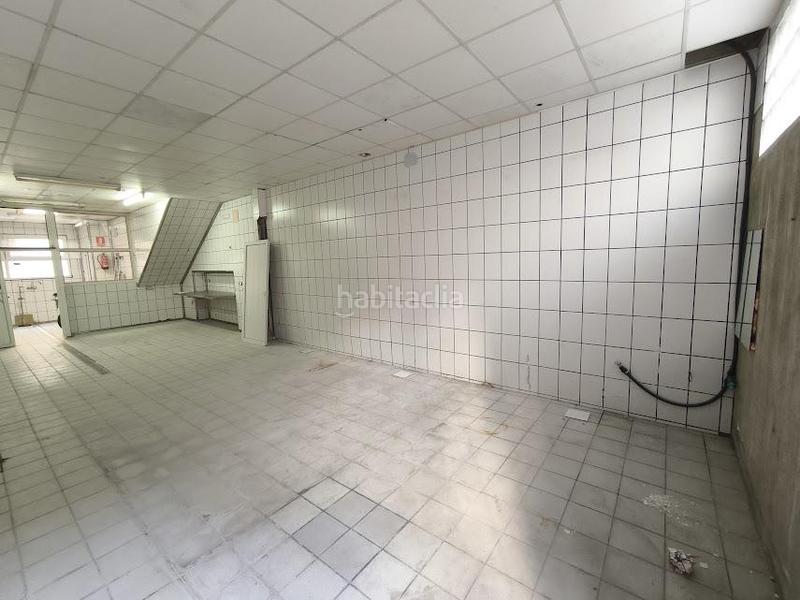 Foto edef105b-82f9-46f4-a88e-fdffd01e3f40. Lloguer local comercial a Malgrat de Mar