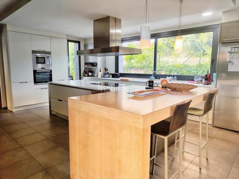 Foto 00cb095f-64df-4224-8613-6fbd2d6aec04. Casa con riscaldamento parcheggio piscina in Cervià de Ter