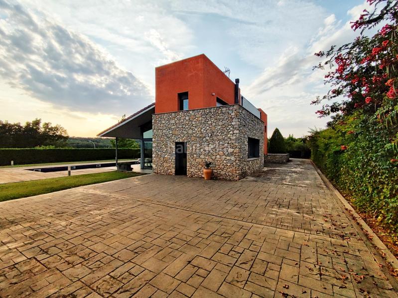 Foto 8f607db3-62af-4ab4-94a0-753d54272779. Casa con riscaldamento parcheggio piscina in Cervià de Ter